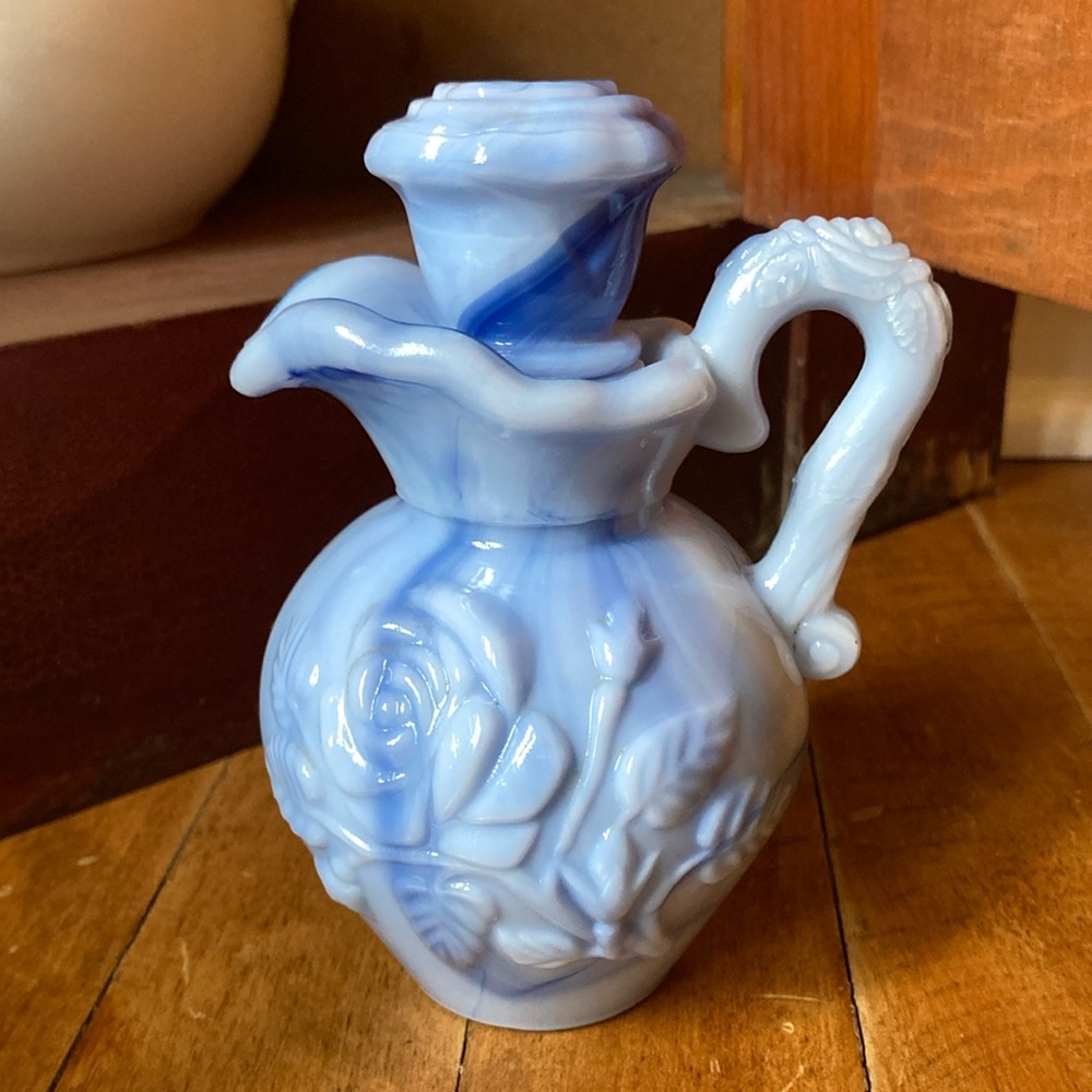 Avon 1978 blue slag glass cruit with stopper